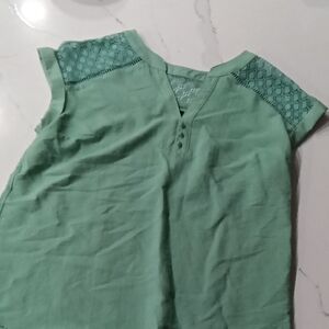 Fortune And Ivy Green Lace Sleeve Women's Top